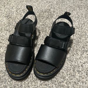 RICKI NAPPA LUX 3 STRAP PLATFORM SANDALS - DOC MARTENS